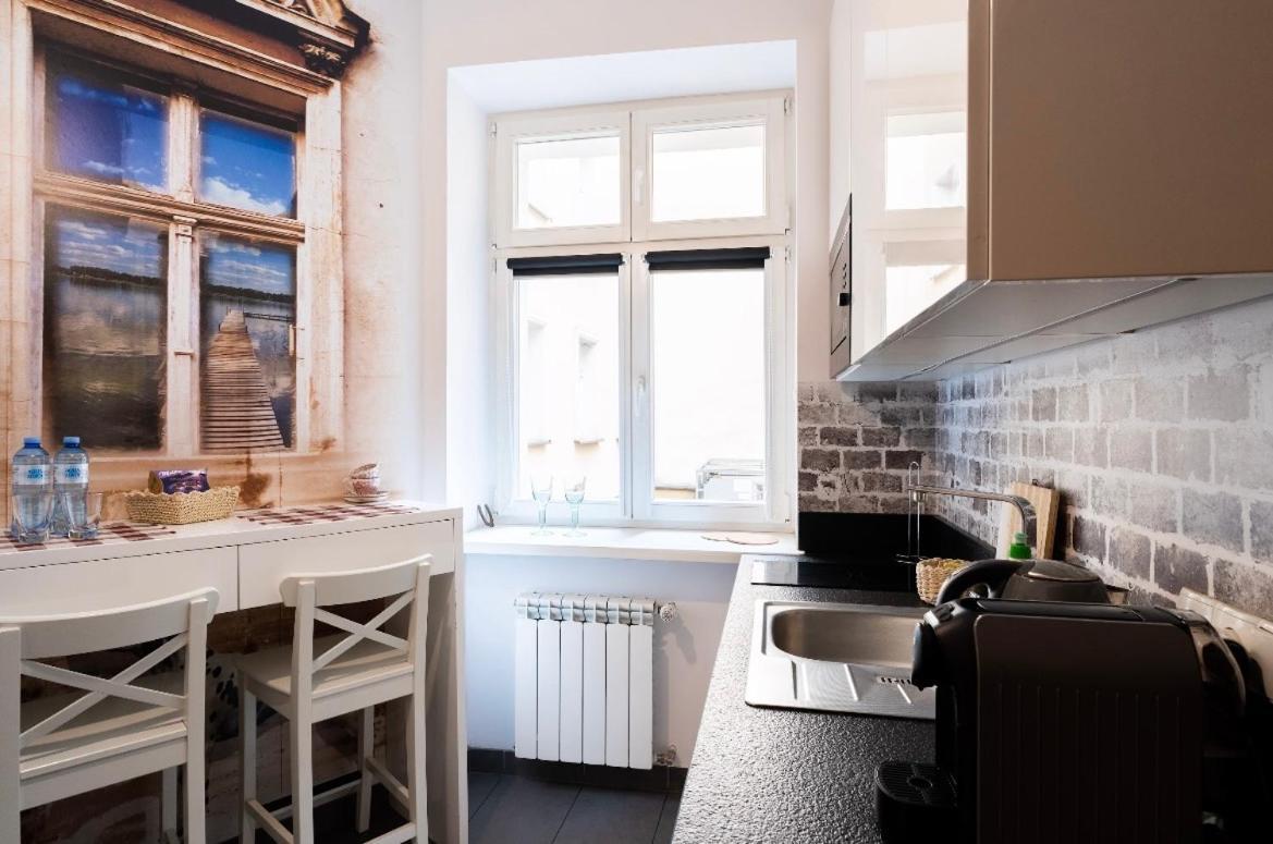Strzalowa Apartment - City Center Poznan Bagian luar foto