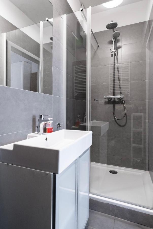 Strzalowa Apartment - City Center Poznan Bagian luar foto